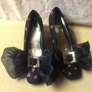 Halloween costume shoes